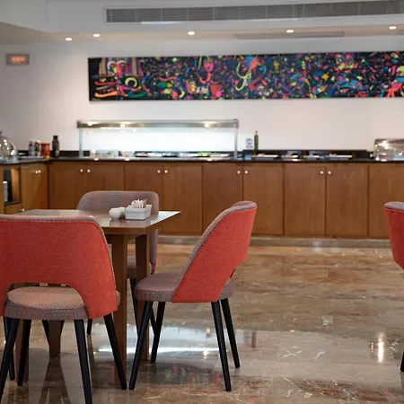 Artmadams Hotel